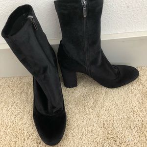 Sam Edelman Black Booties Size 10